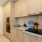 아파트 Boutique By Homing *